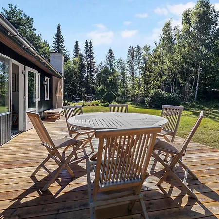 Charming Summer House Close To Gudmindrup *