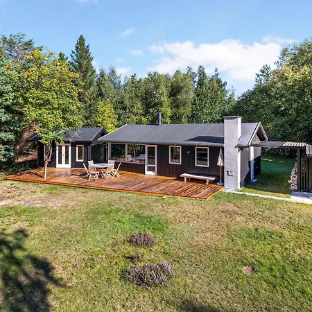 Charming Summer House Close To Gudmindrup Holiday home *