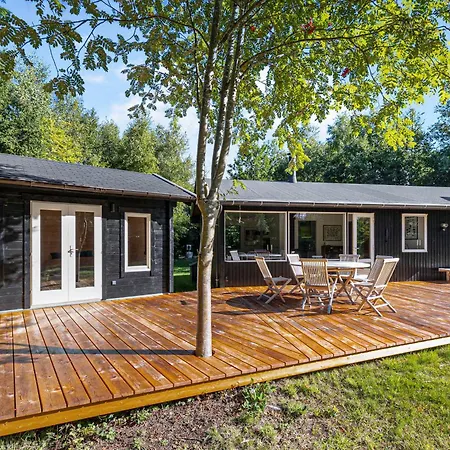 Beautiful Summer House Near Forest And Vakantiehuis Højby