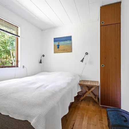 Vakantiehuis Beautiful Summer House Near Forest And *
