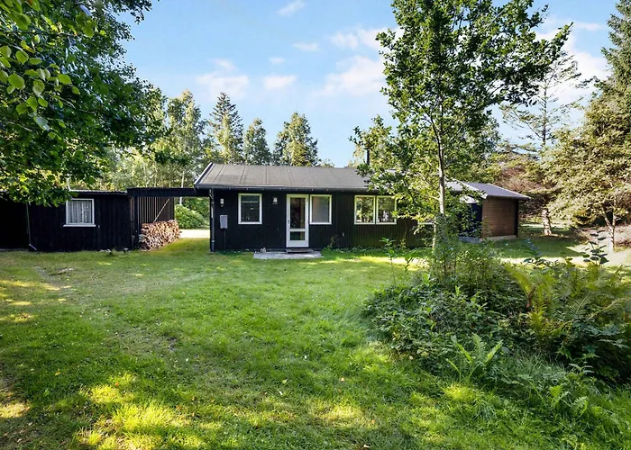 Beautiful Summer House Near Forest And Højby